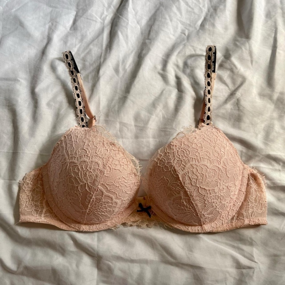 Victoria’s Secret Dream Angels lace push up bra 💌